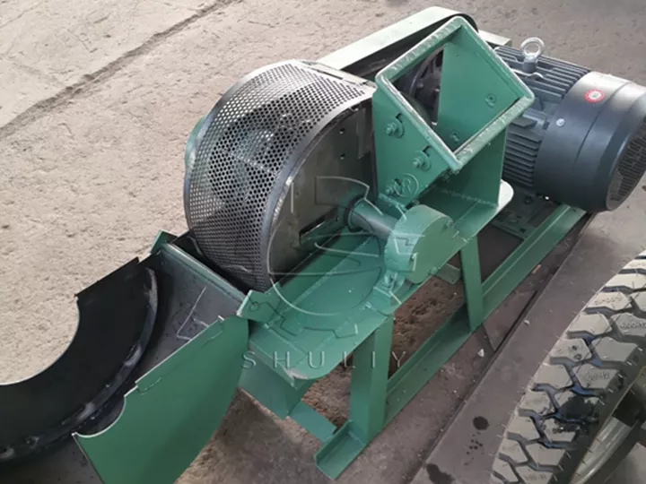 Wood crusher structure