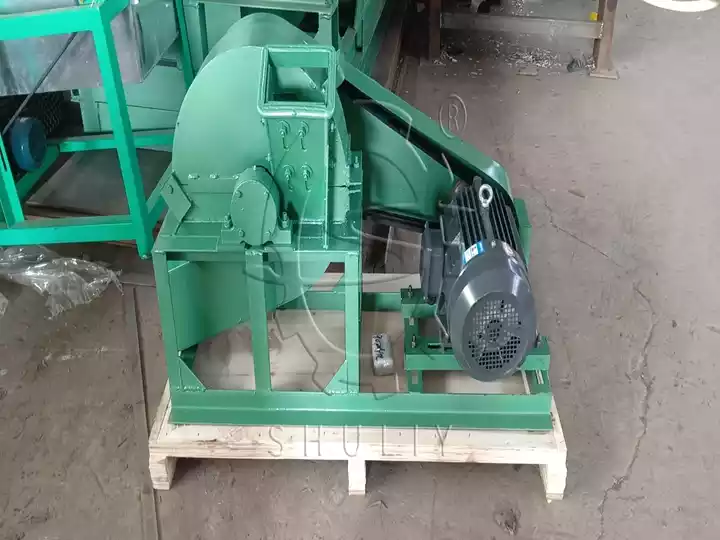 wood crushing machine